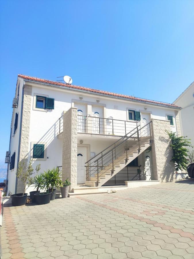 Apartment Elephant Postira